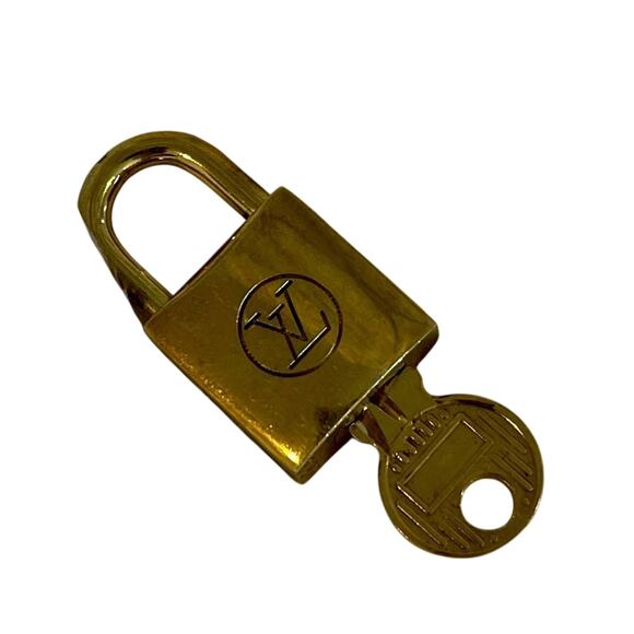 Vintage Louis Vuitton Brass Lock & Key #223 - Picture 1 of 2
